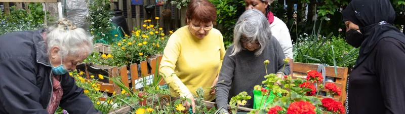 Gardening vols